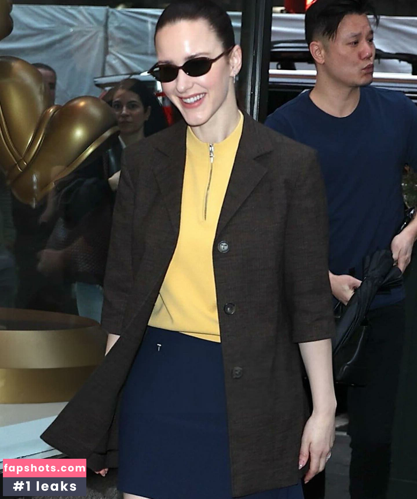 Rachel Brosnahan gallery photo #77