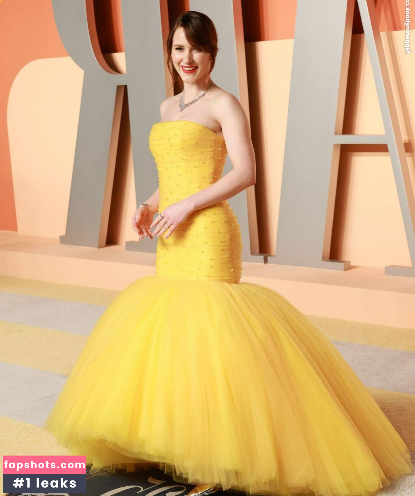 Rachel Brosnahan gallery photo #90