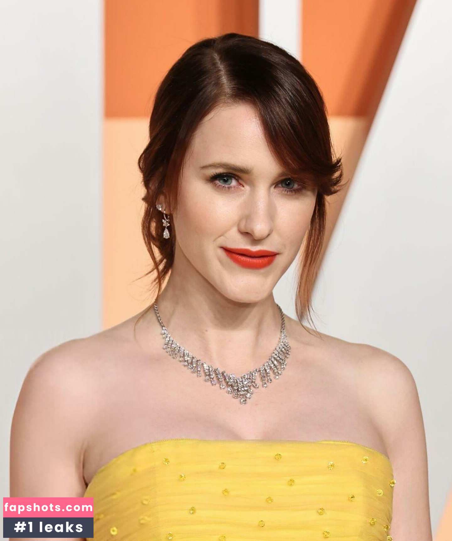 Rachel Brosnahan gallery photo #94