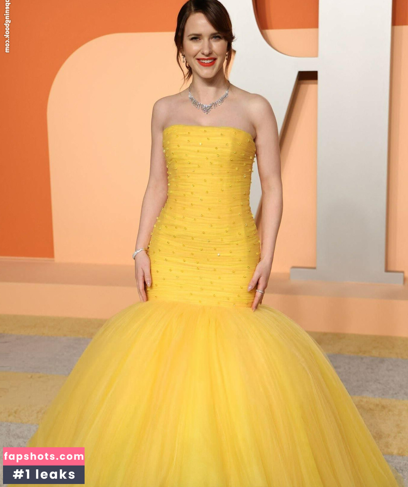 Rachel Brosnahan gallery photo #96