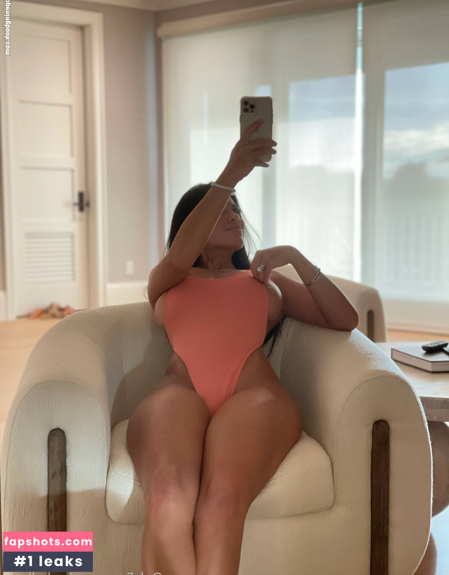 Rachel Bush gallery photo #24