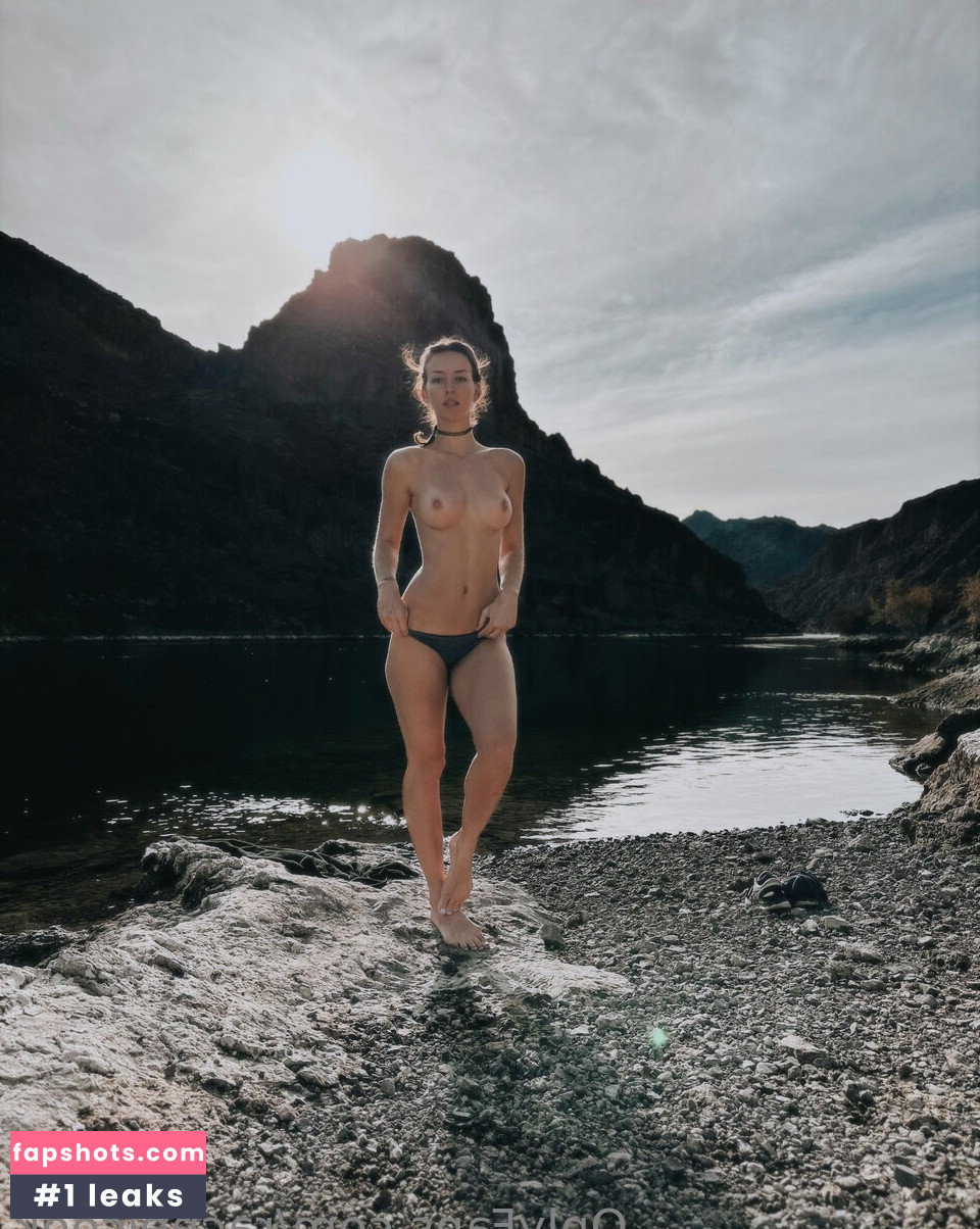 Rachel Cook gallery photo #410