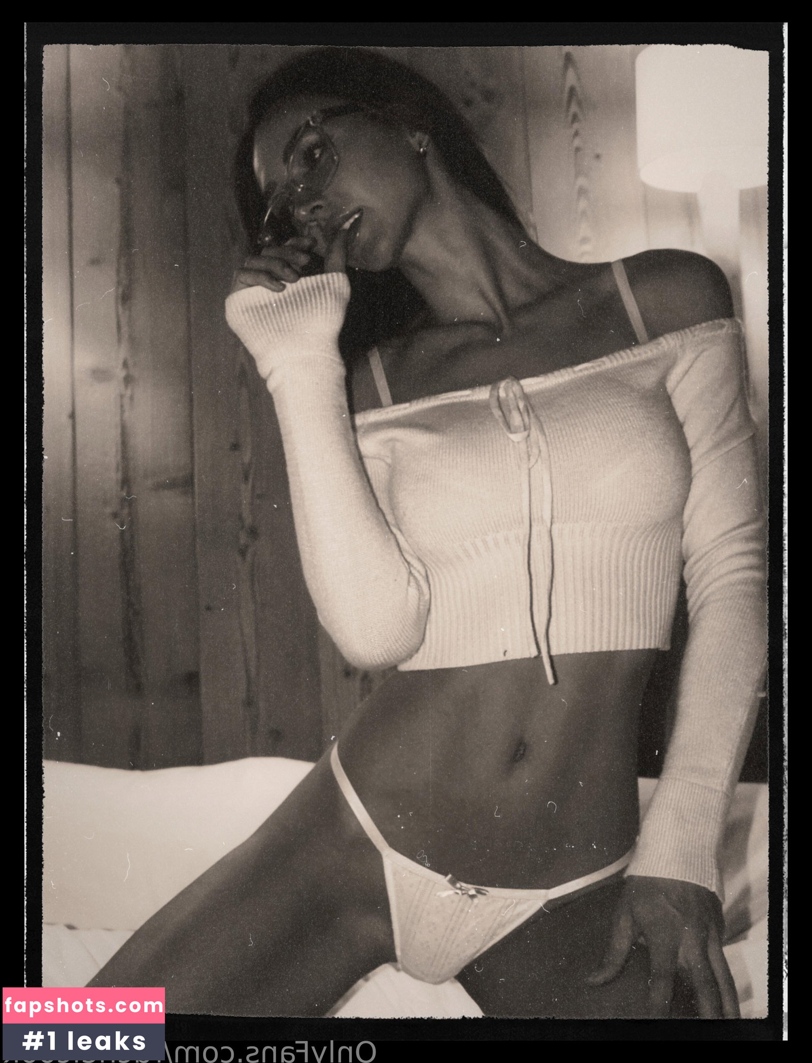 Rachel Cook gallery photo #5133