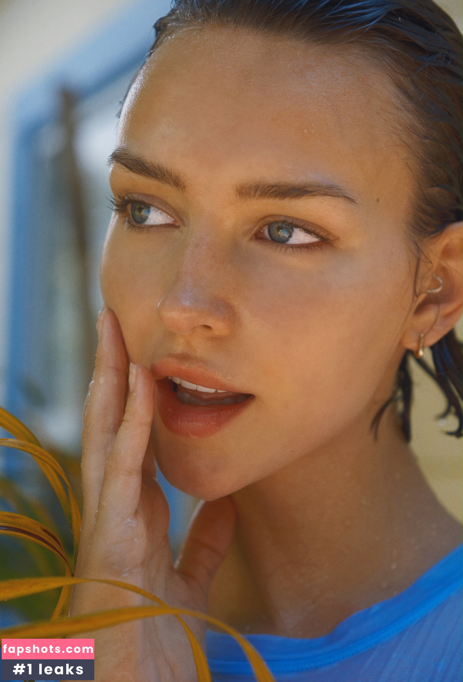 Rachel Cook gallery photo #4103