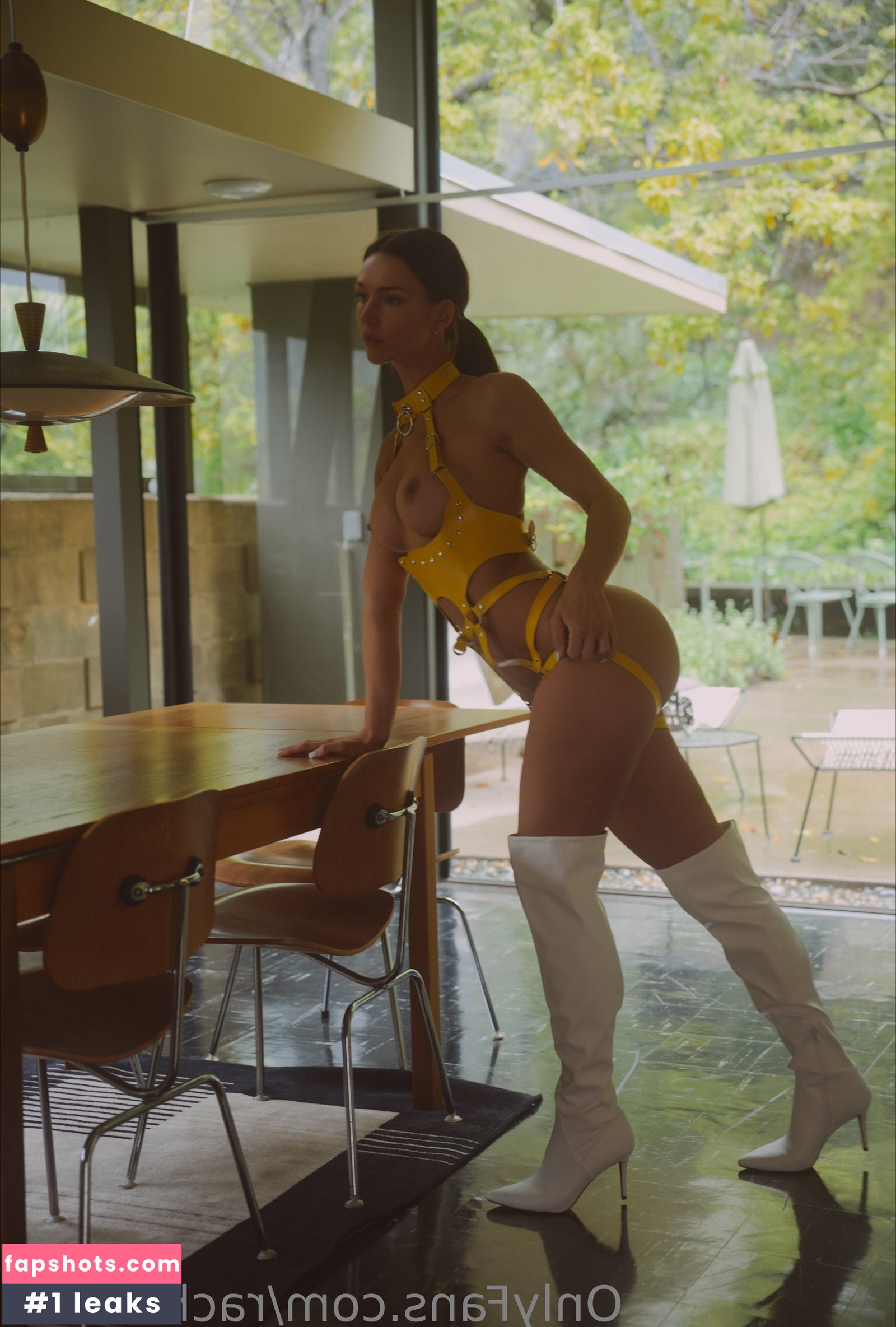 Rachel Cook gallery photo #5813