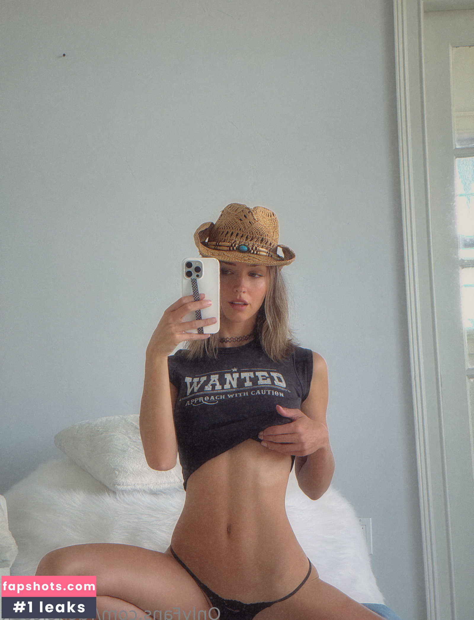 Rachel Cook gallery photo #5324