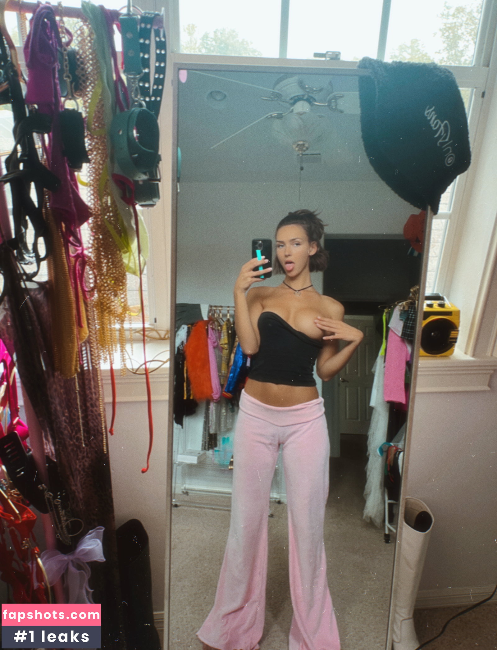 Rachel Cook gallery photo #1870