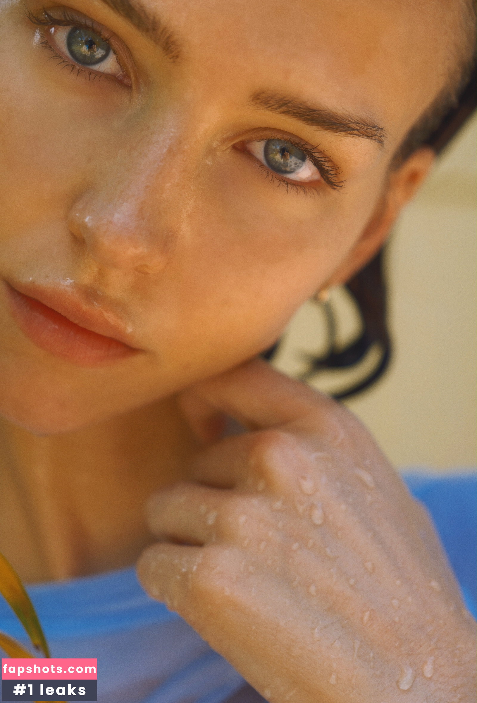 Rachel Cook gallery photo #3615