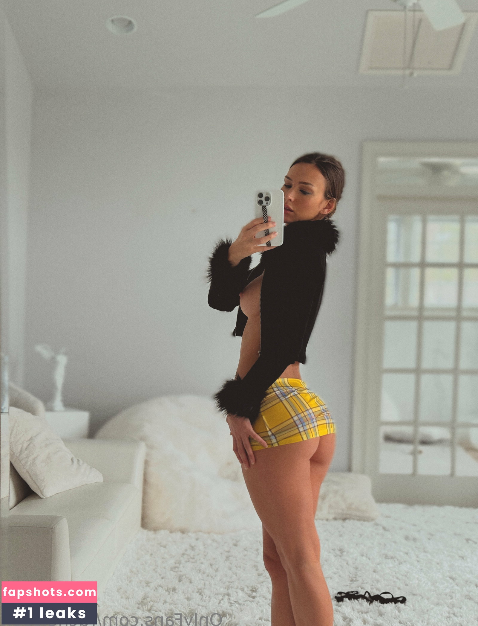 Rachel Cook gallery photo #5801