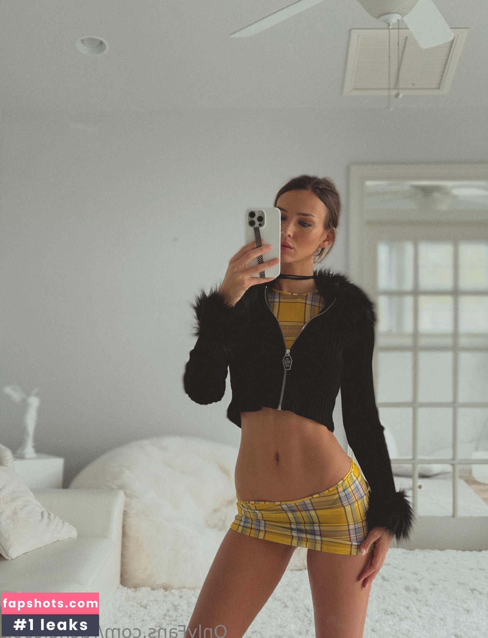 Rachel Cook gallery photo #3848