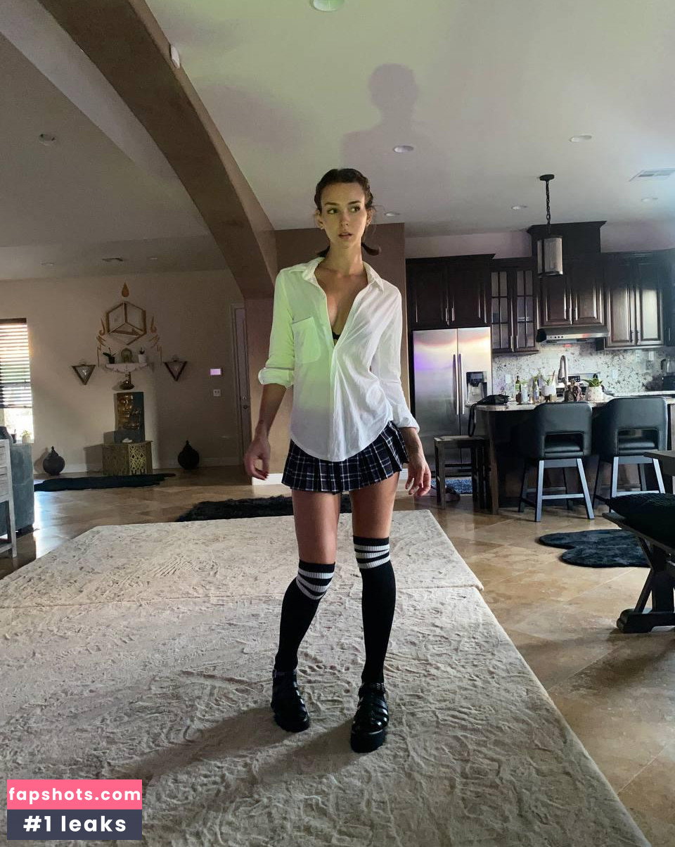 Rachel Cook gallery photo #3414