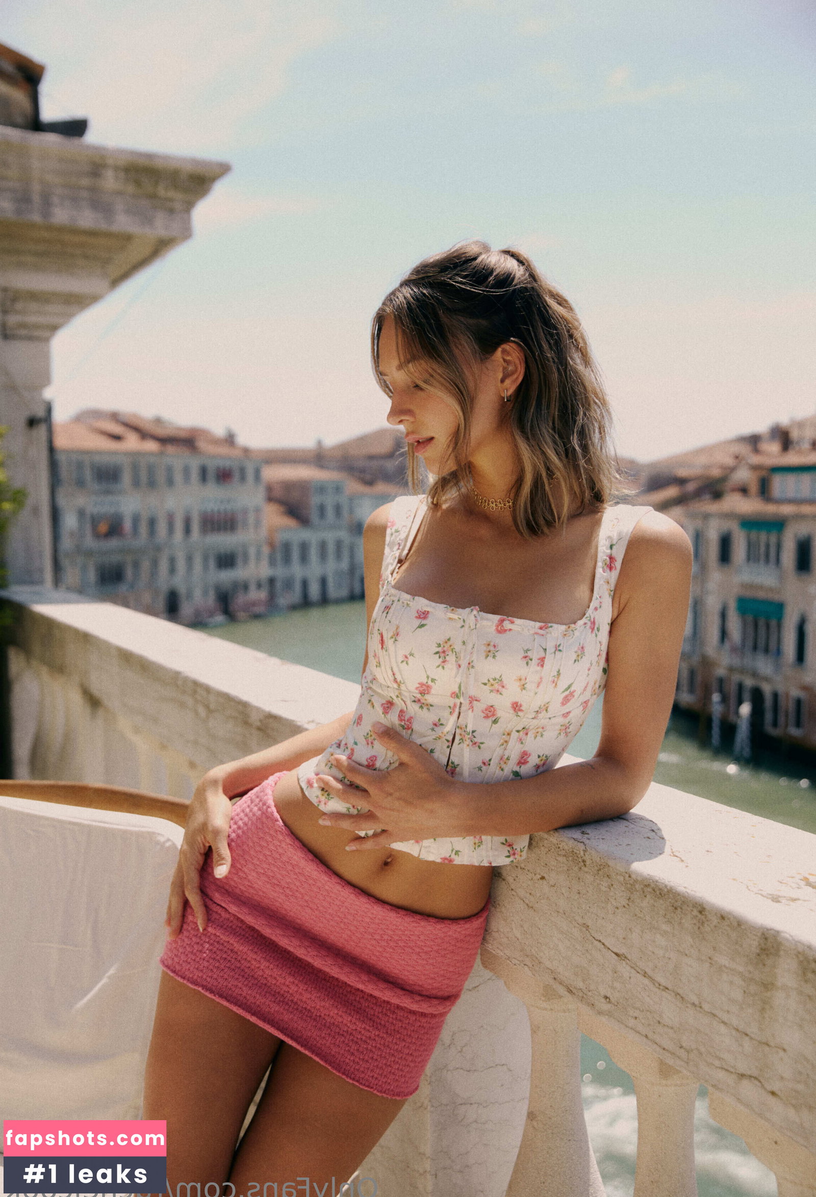Rachel Cook gallery photo #6406