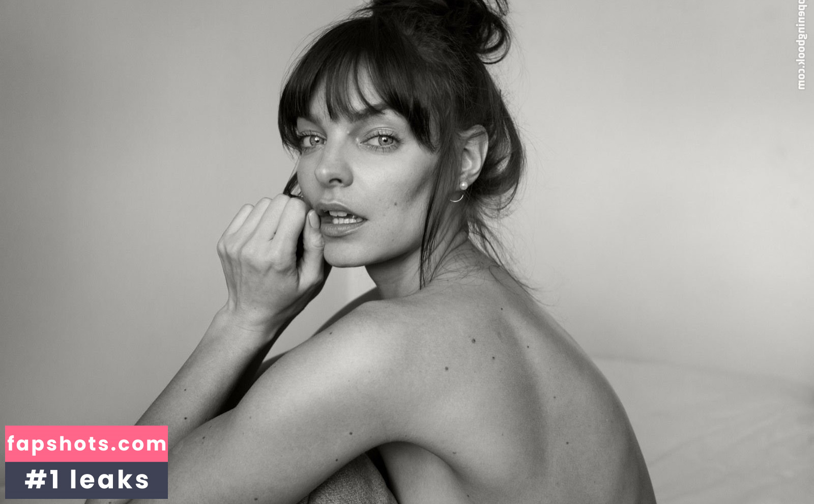 Rachel Joy gallery photo #5