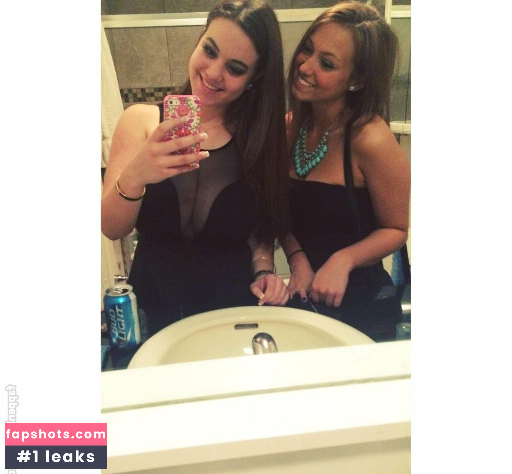 Rachel L gallery photo #7