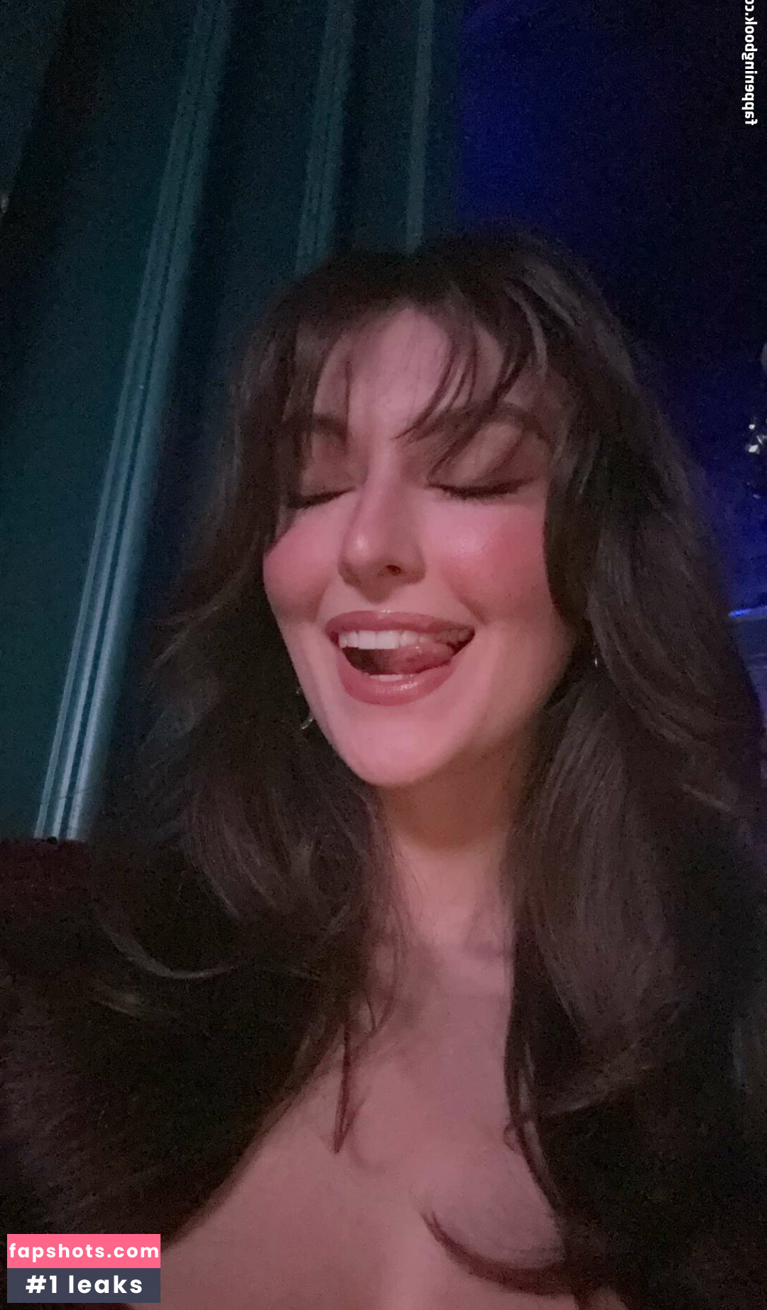 Rachel Marie nude babe gallery