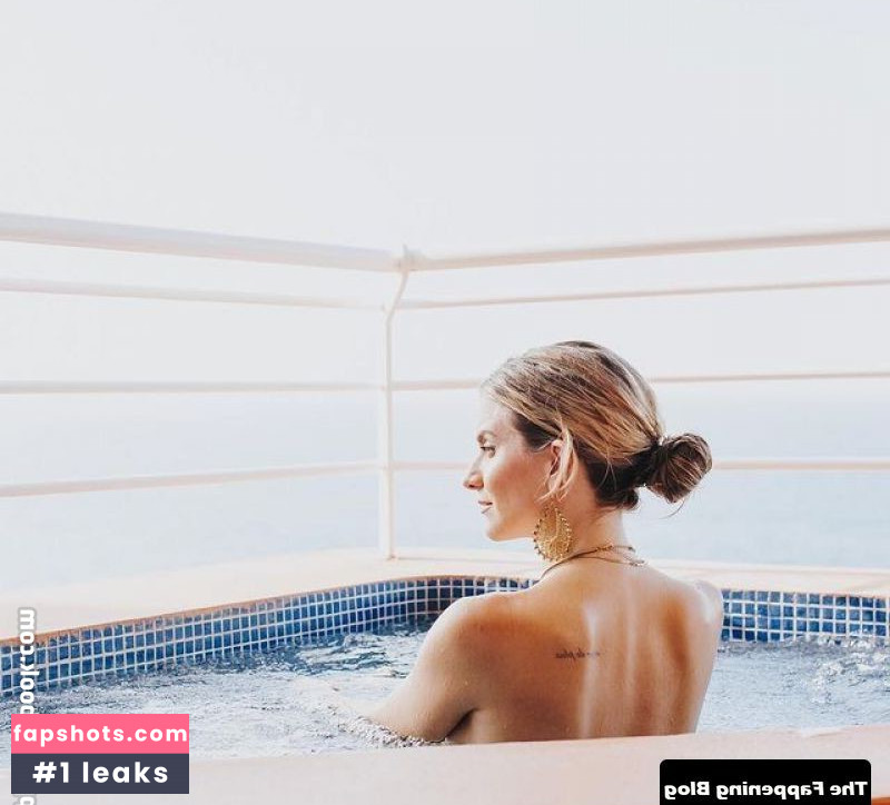 Rachel McCord gallery photo #166