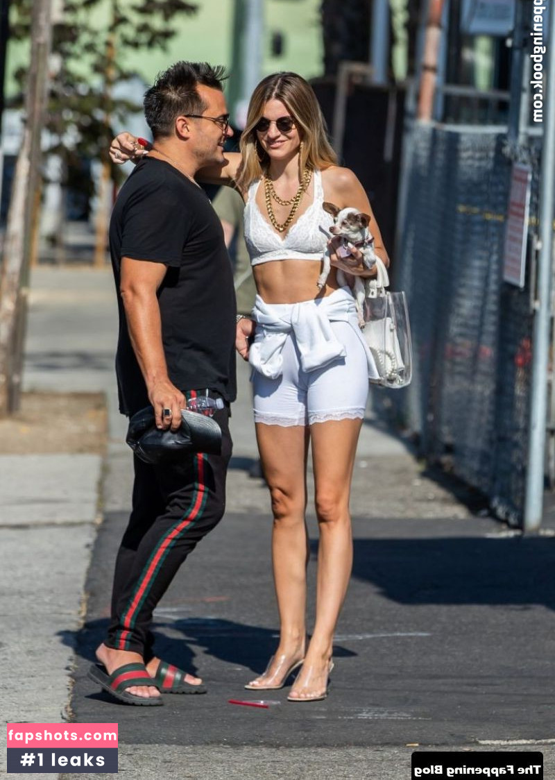 Rachel McCord gallery photo #206