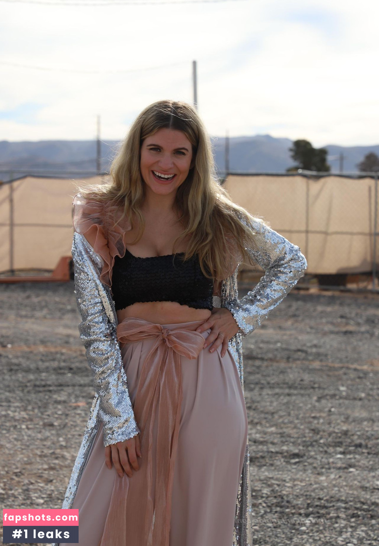 Rachel McCord gallery photo #285