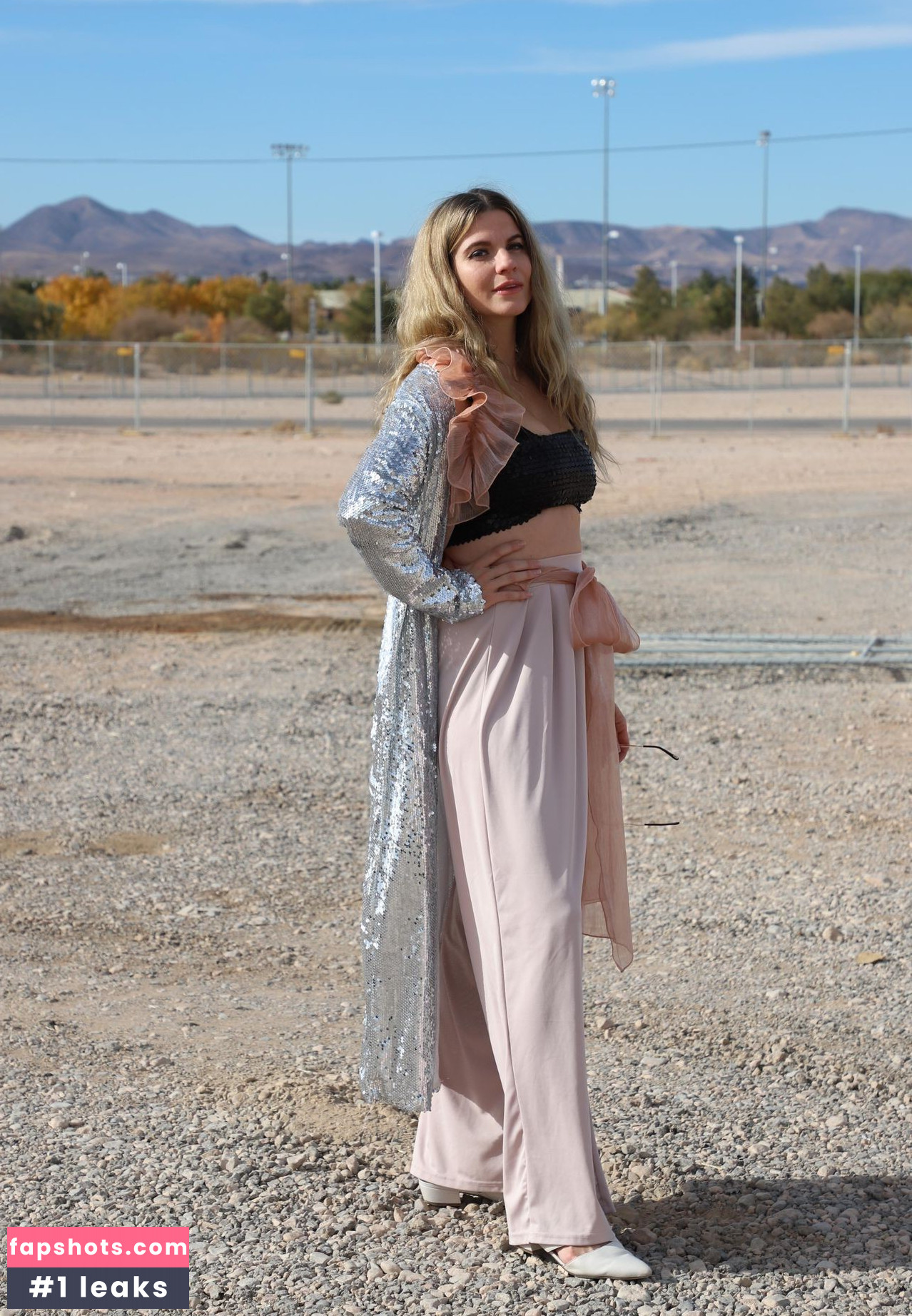 Rachel McCord gallery photo #289