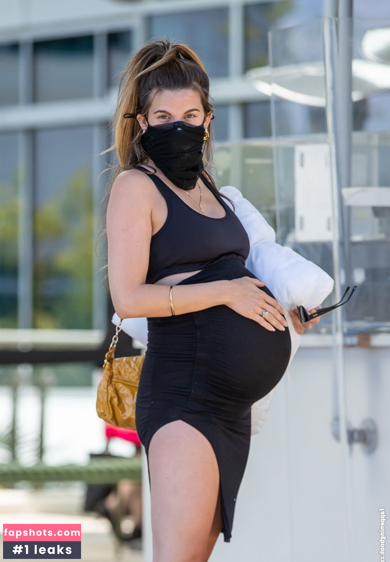 Rachel McCord gallery photo #318