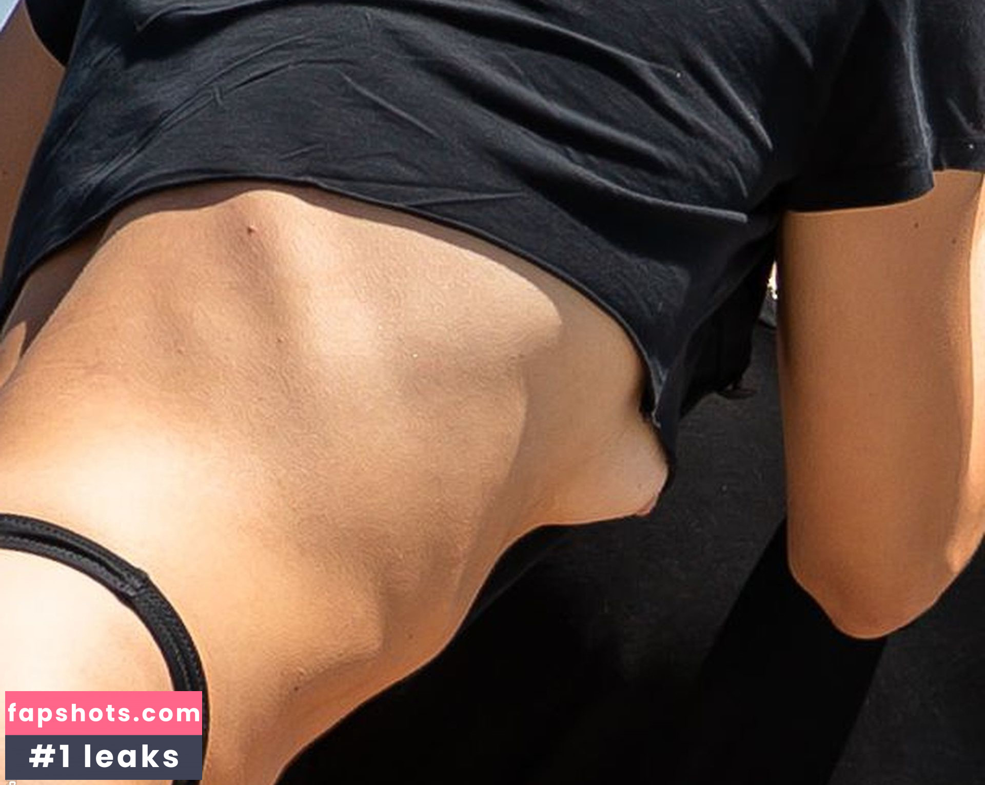 Rachel McCord gallery photo #404