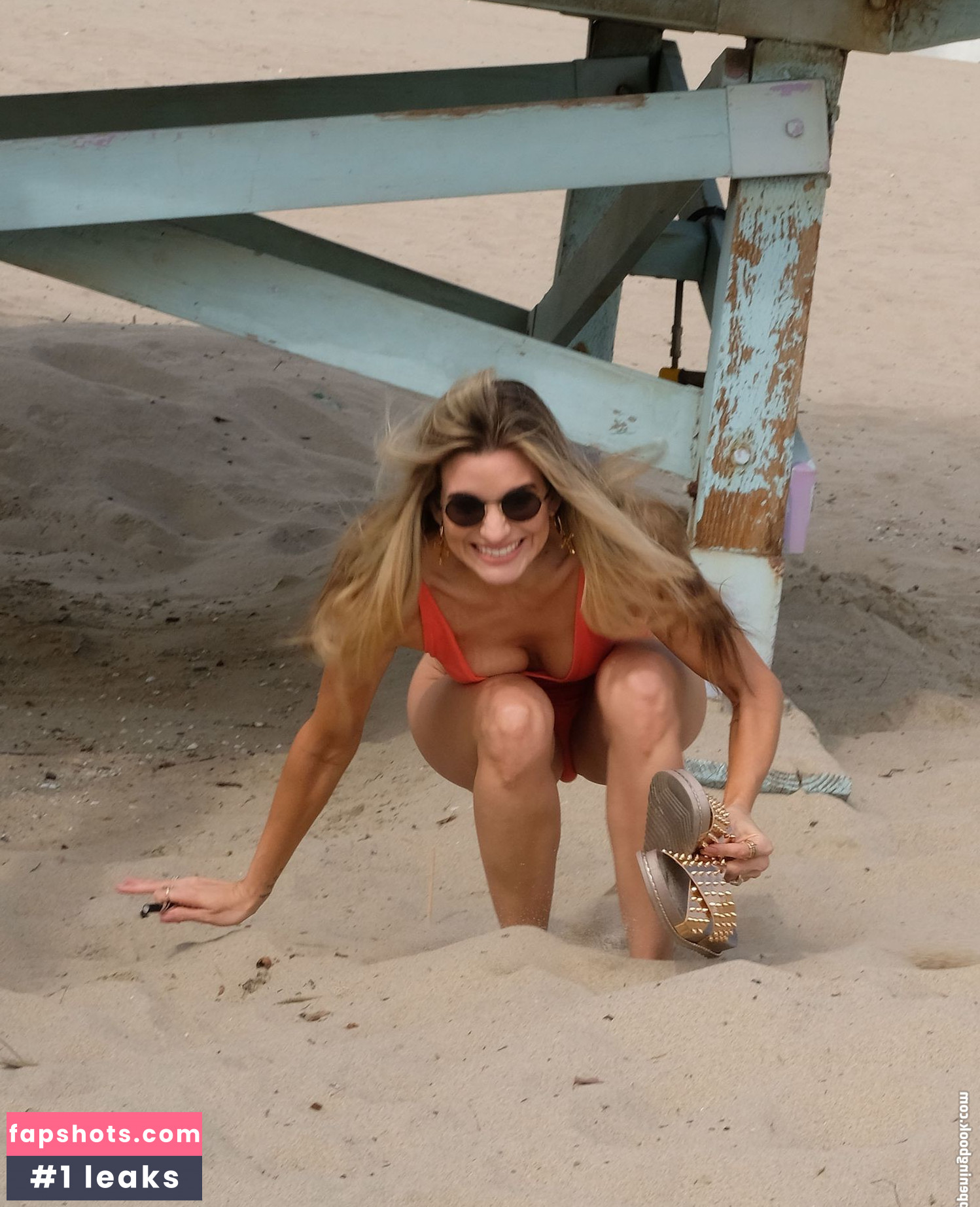 Rachel McCord gallery photo #439