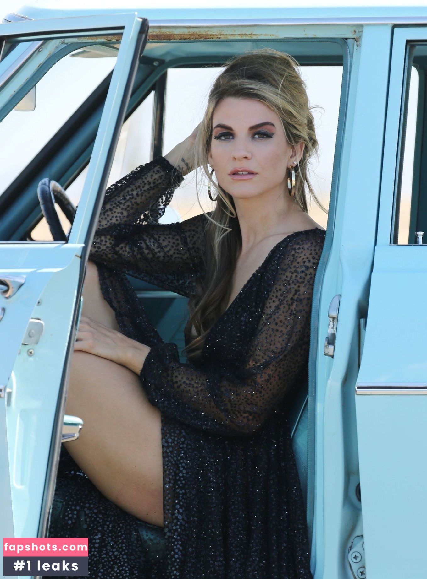 Rachel McCord gallery photo #594