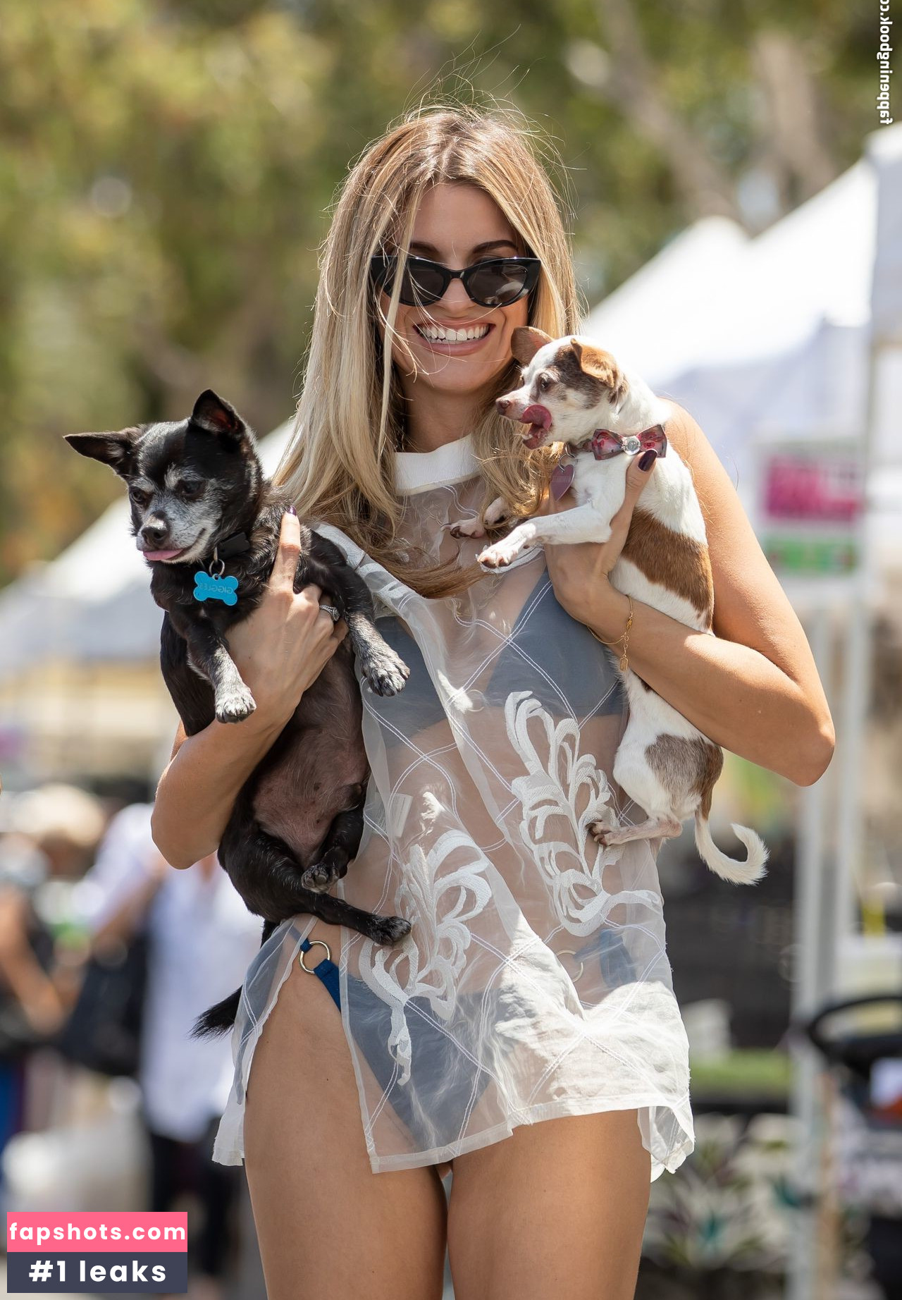 Rachel McCord gallery photo #608