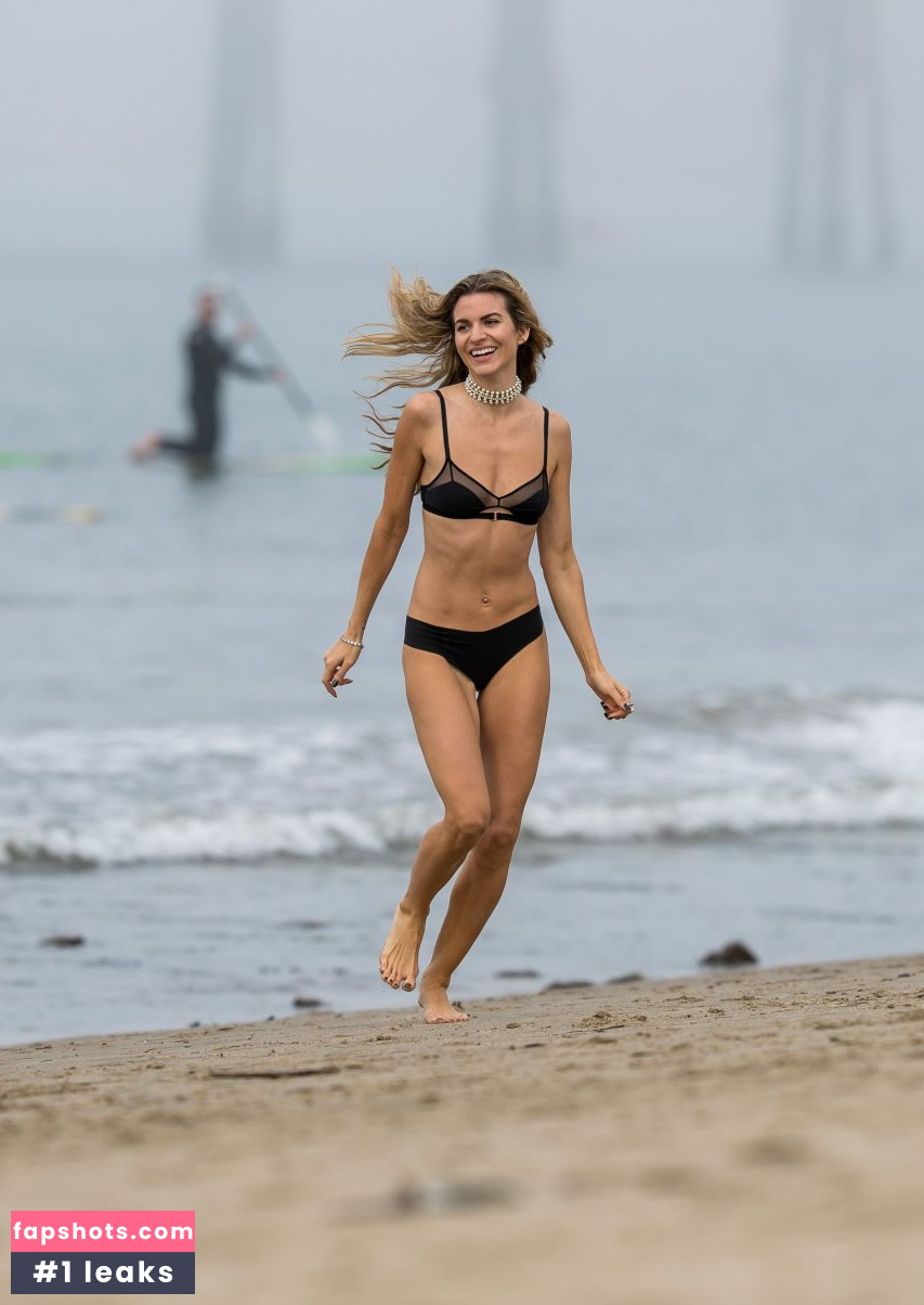 Rachel McCord gallery photo #740