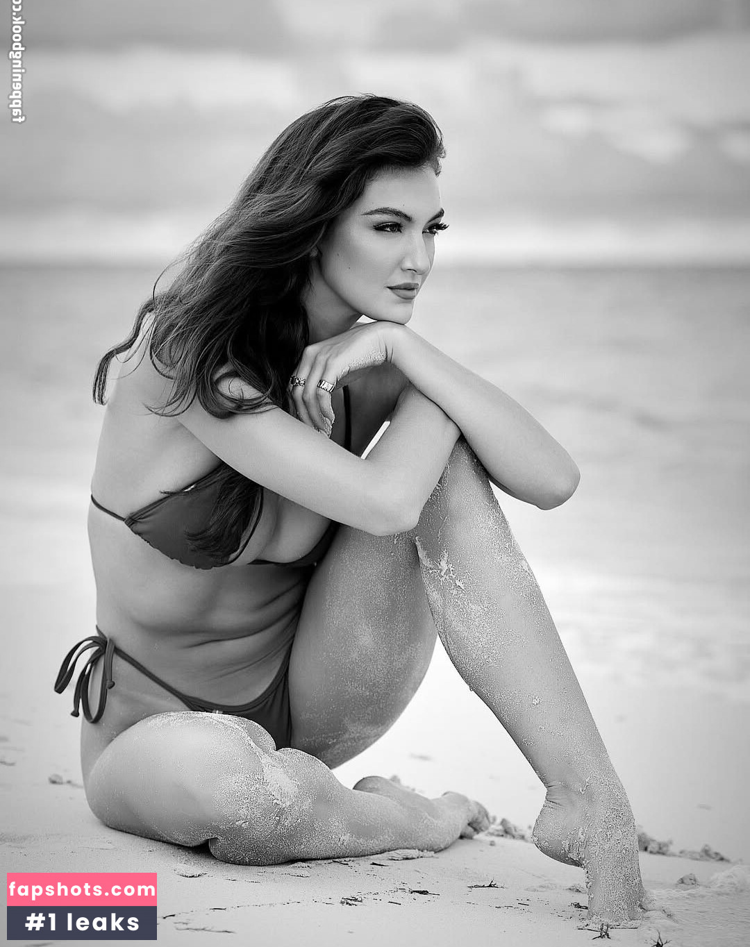 Rachel Michelle gallery photo #3