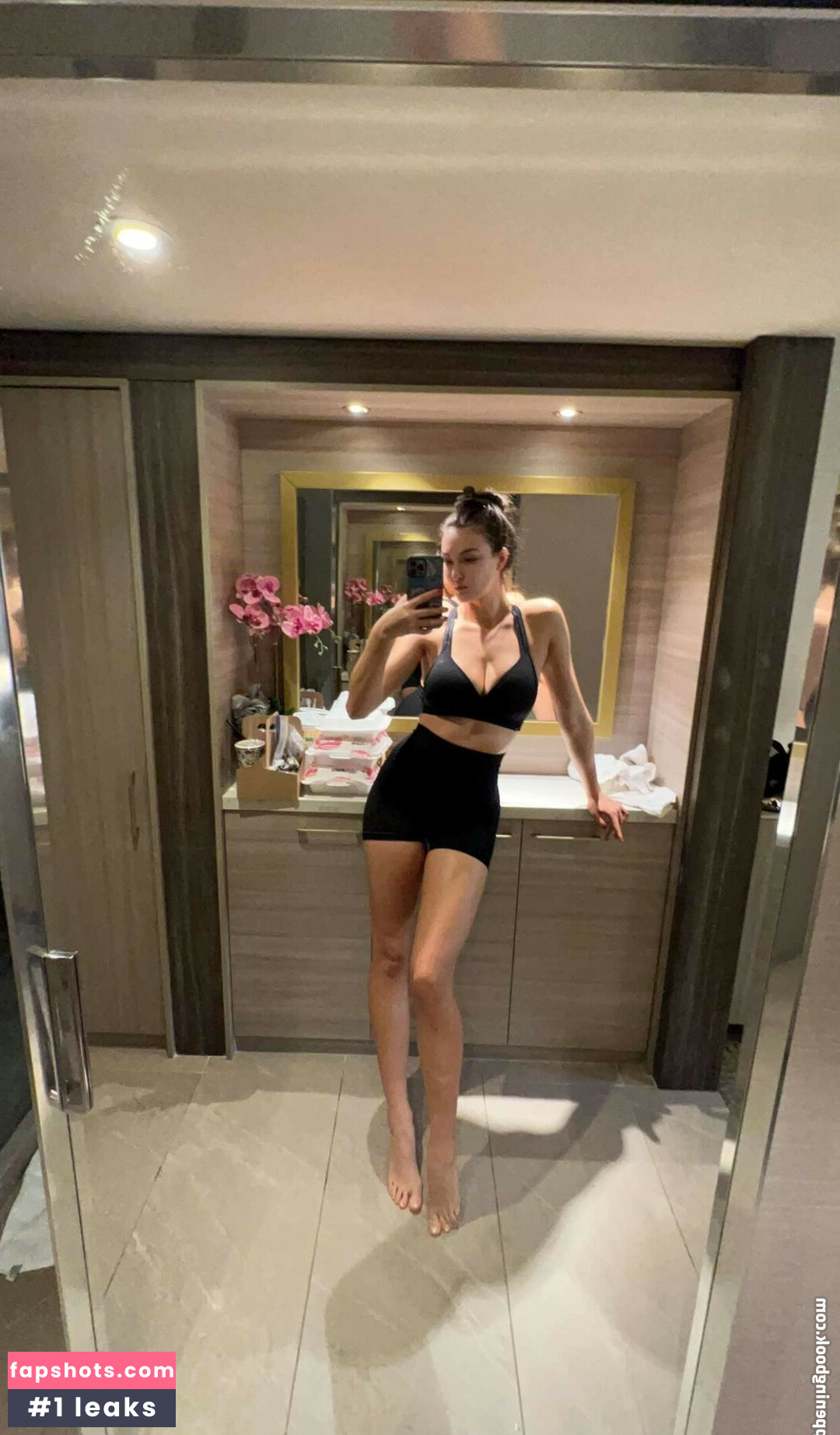 Rachel Michelle gallery photo #330