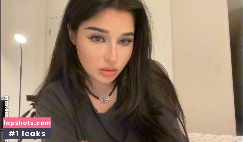 Rachel Raiychu gallery photo #4