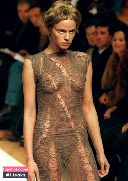 Rachel Roberts gallery photo #17