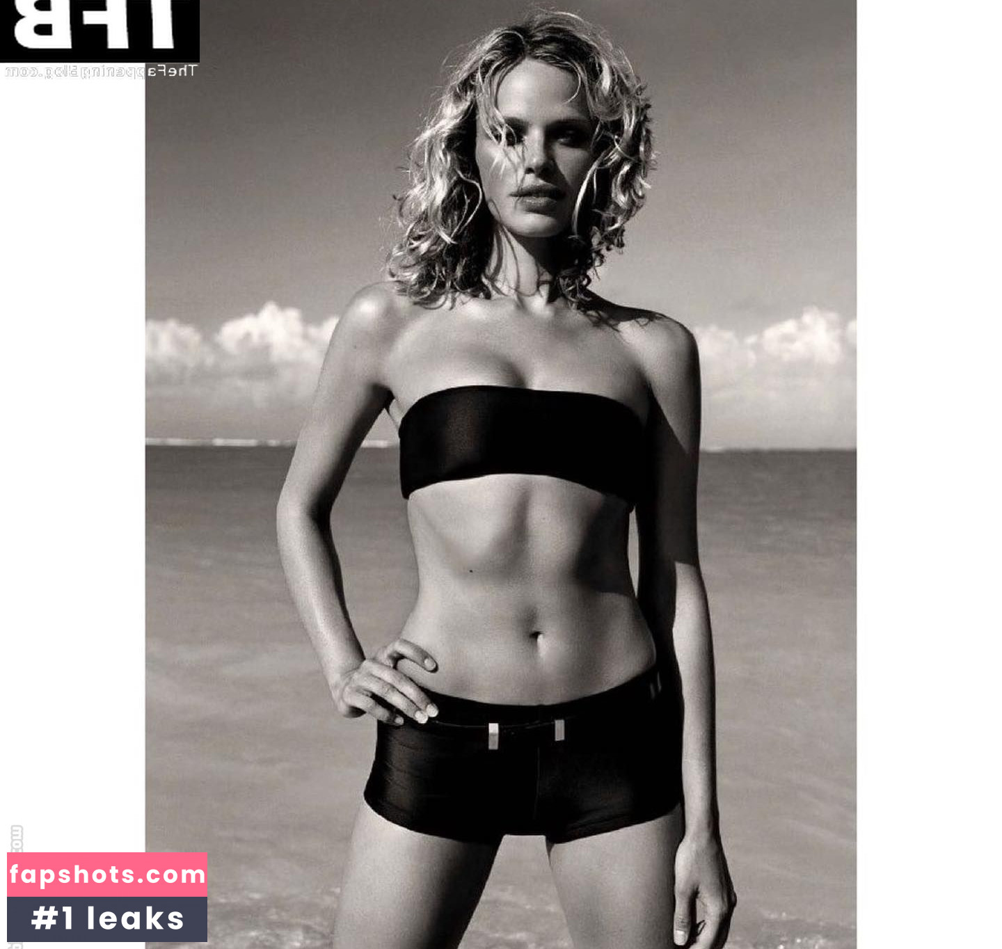 Rachel Roberts gallery photo #22