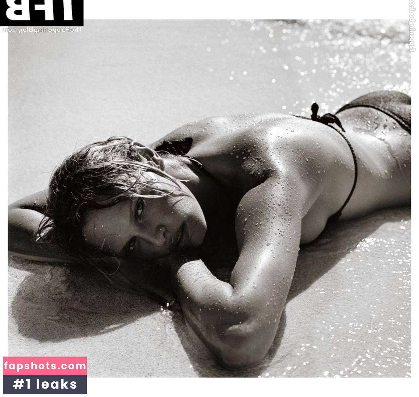 Rachel Roberts gallery photo #23