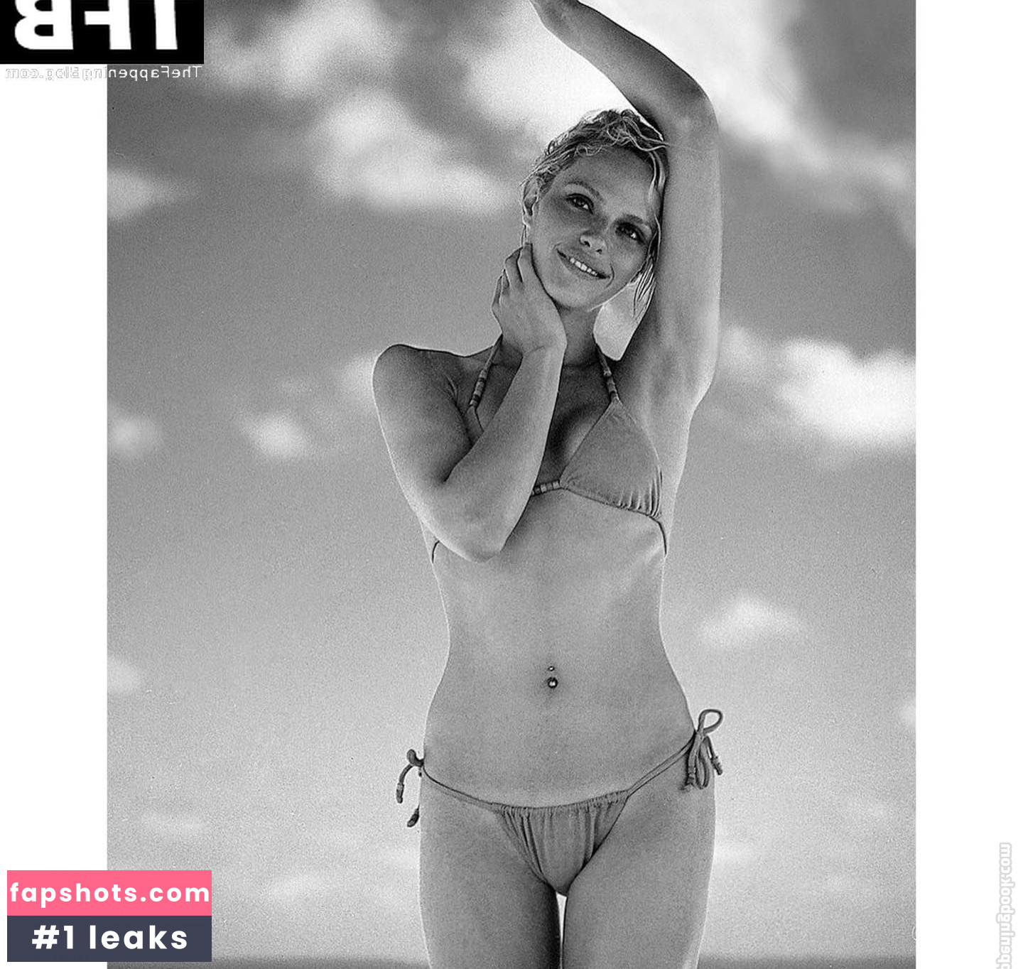 Rachel Roberts gallery photo #25