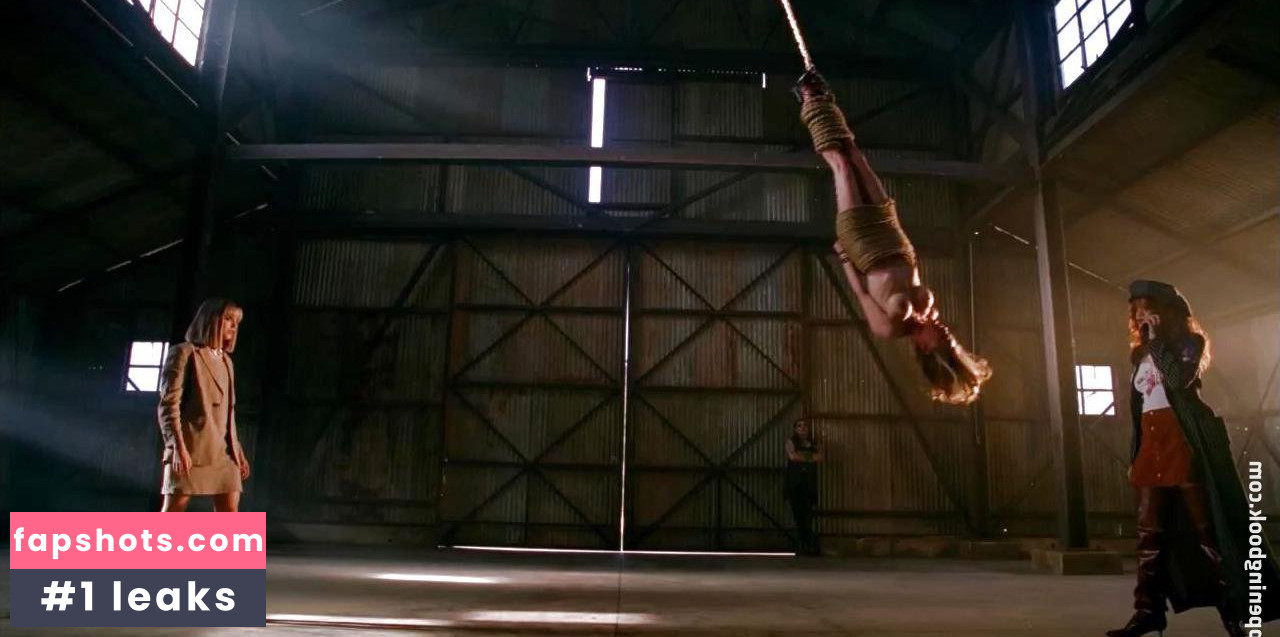 Rachel Roberts gallery photo #66