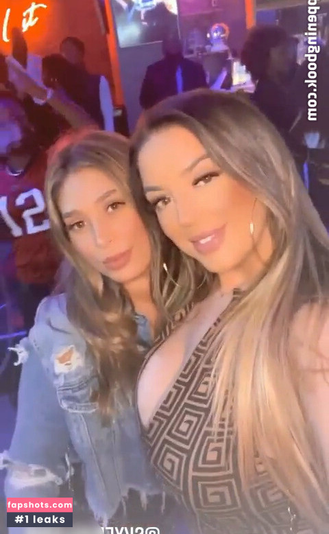 Rachel S gallery photo #15