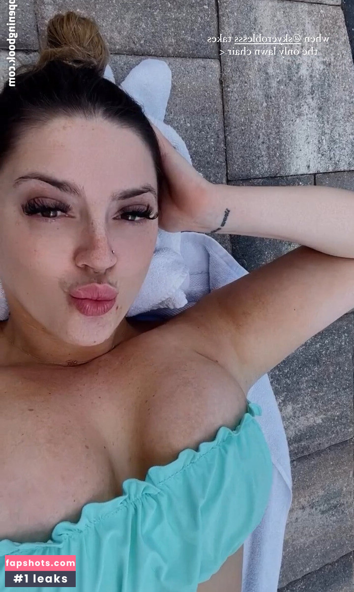 Rachel S gallery photo #28