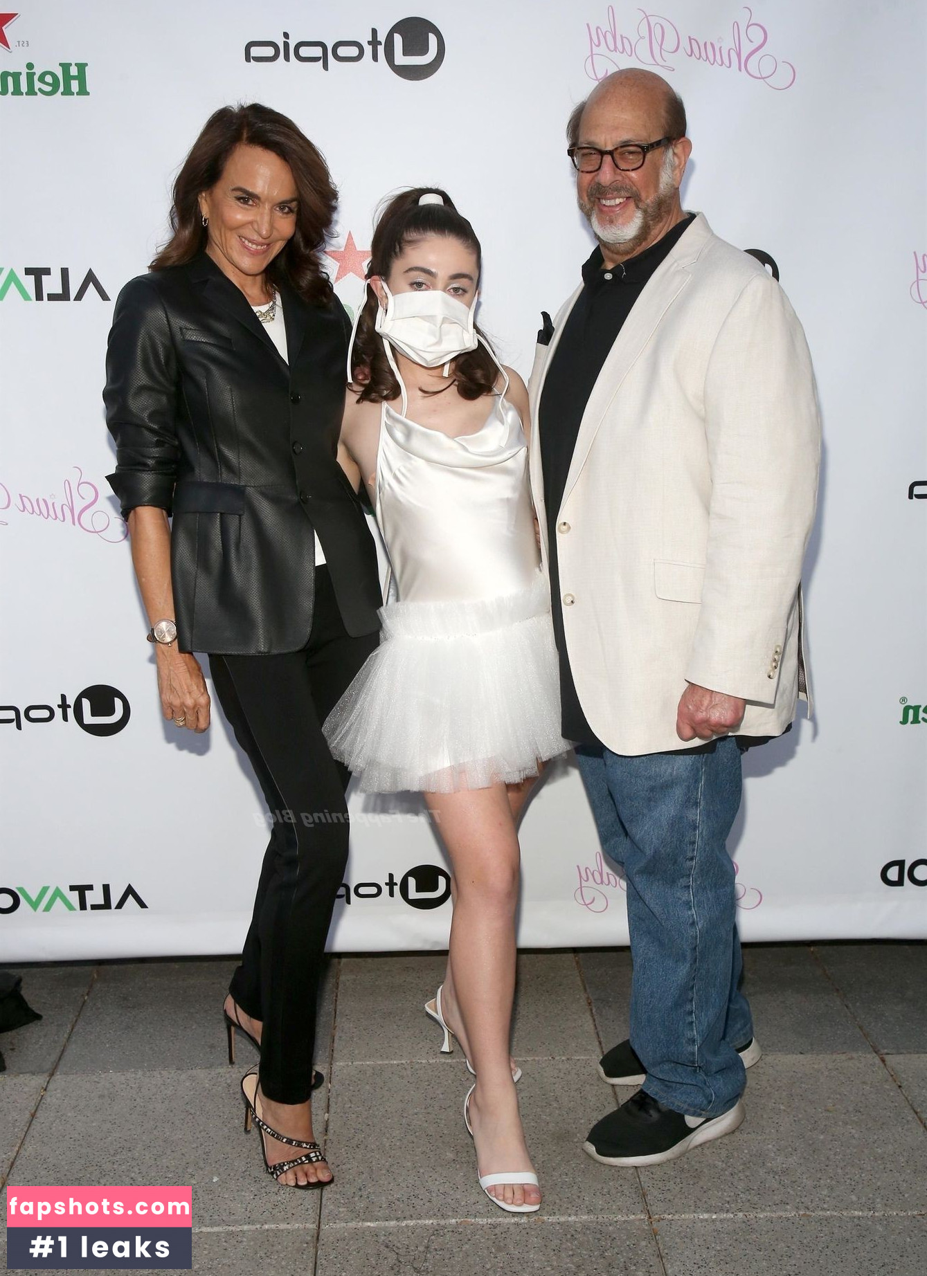 Rachel Sennott gallery photo #131