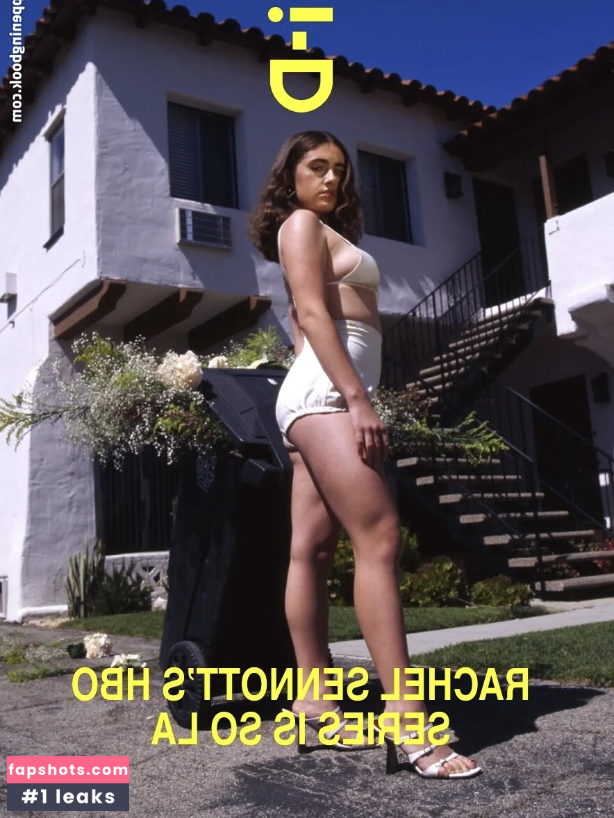 Rachel Sennott gallery photo #19