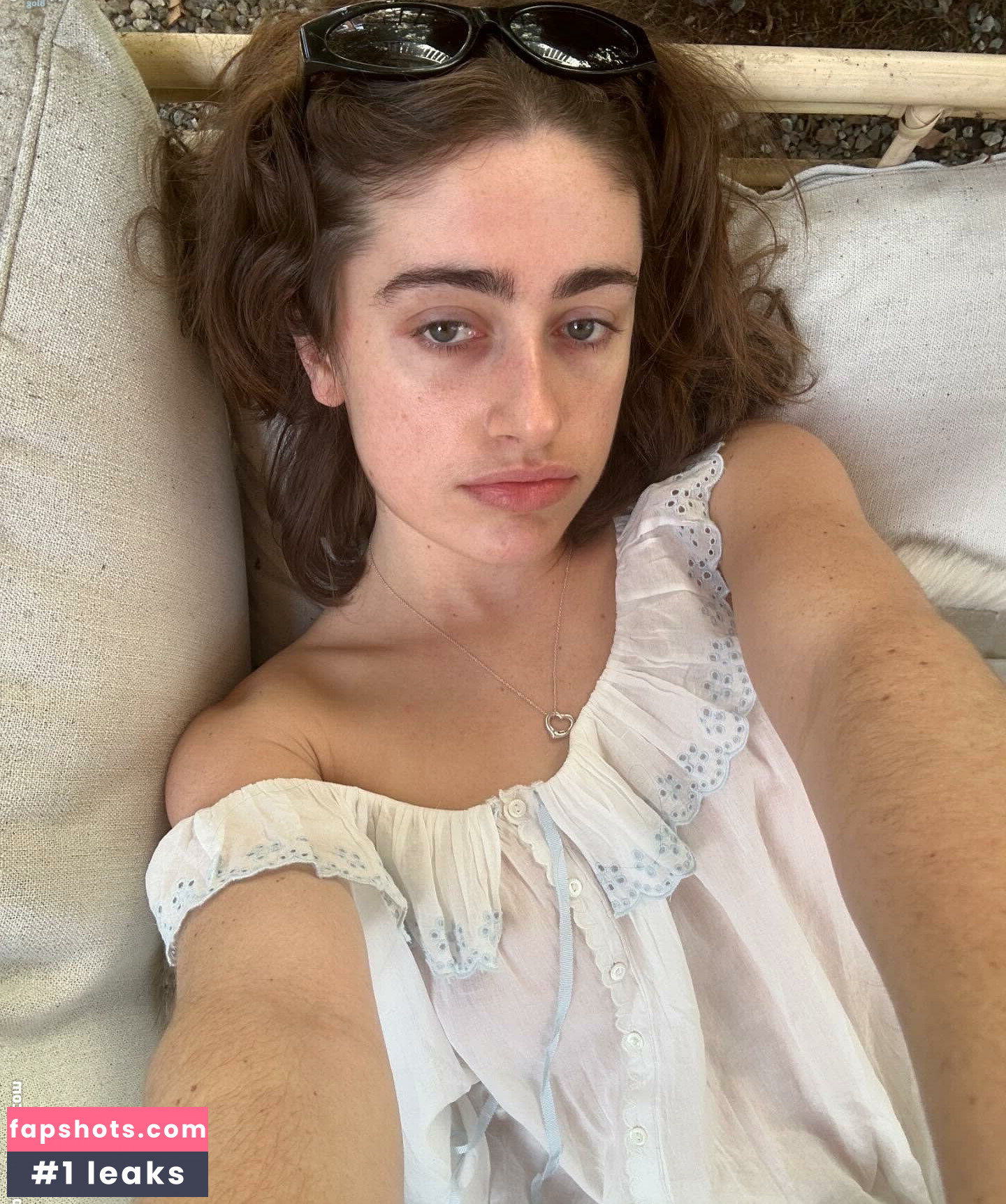 Rachel Sennott gallery photo #27