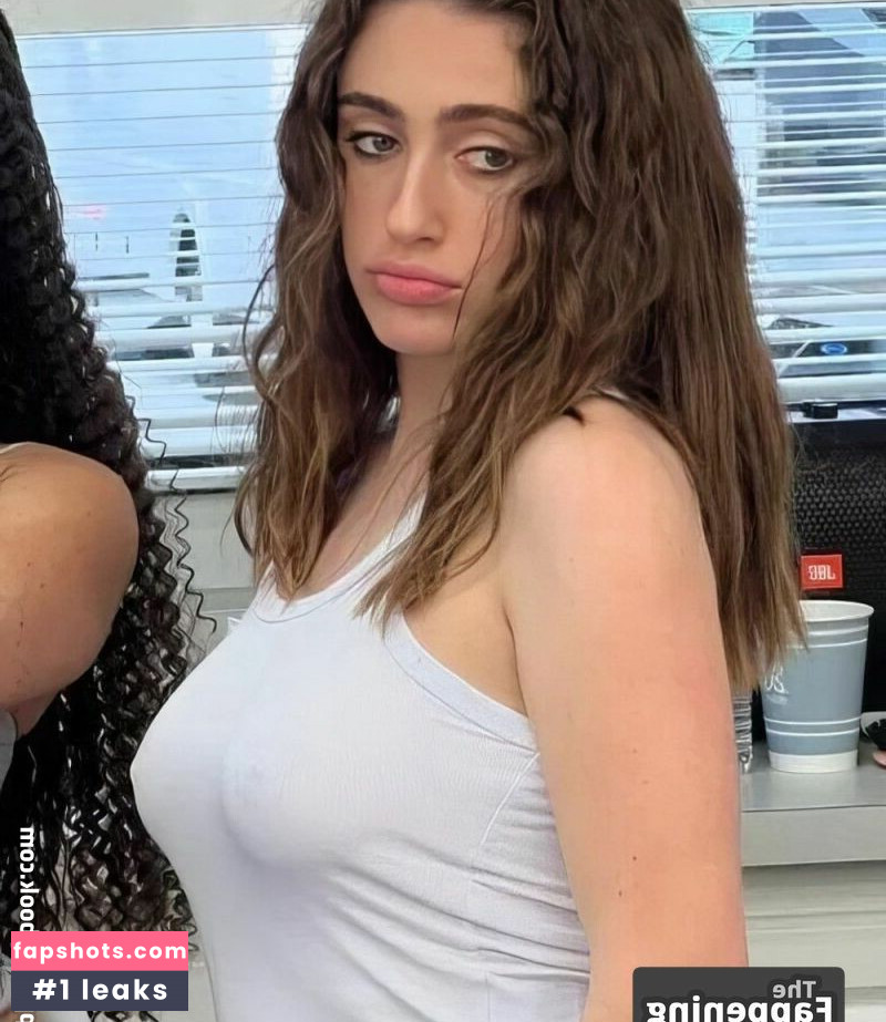 Rachel Sennott gallery photo #44