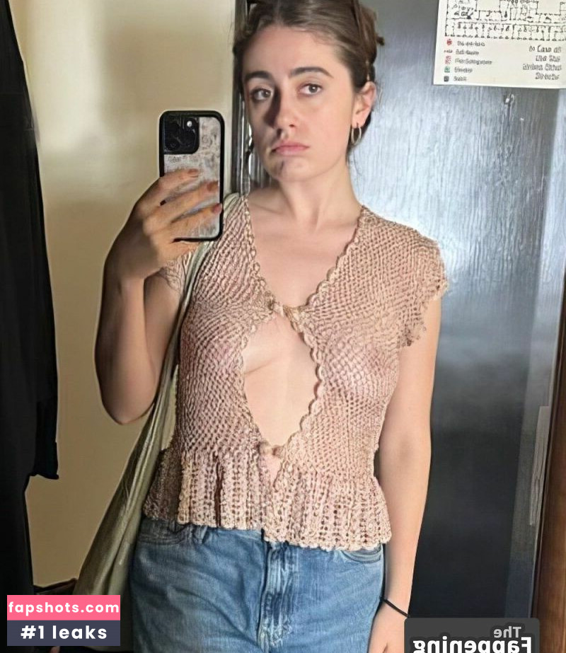 Rachel Sennott gallery photo #47