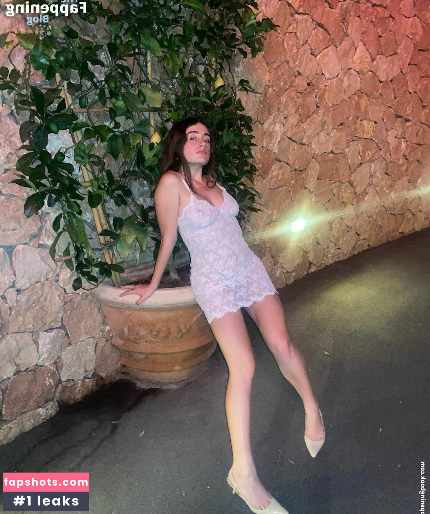 Rachel Sennott gallery photo #74