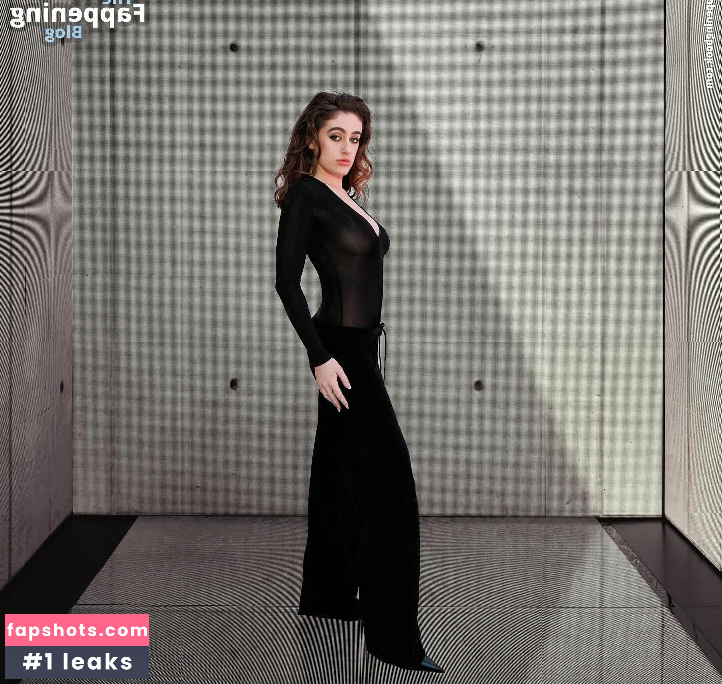 Rachel Sennott gallery photo #84