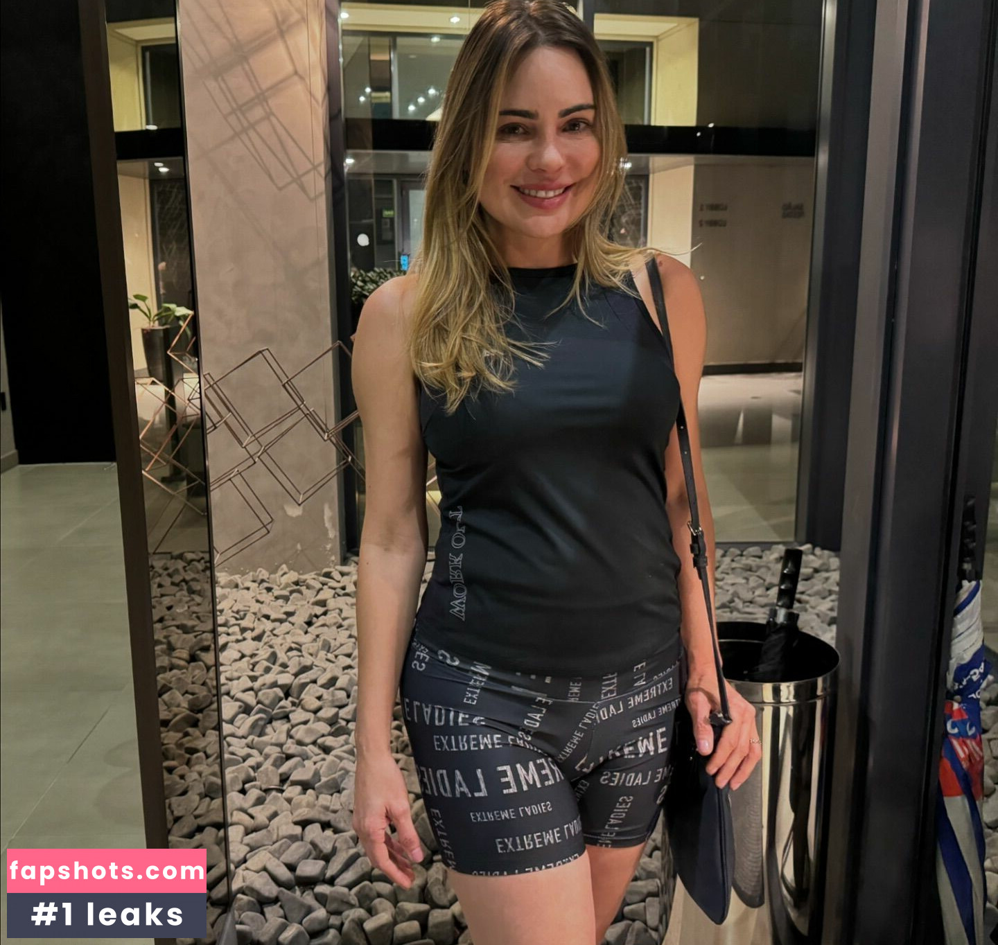 Rachel Sherazade gallery photo #13