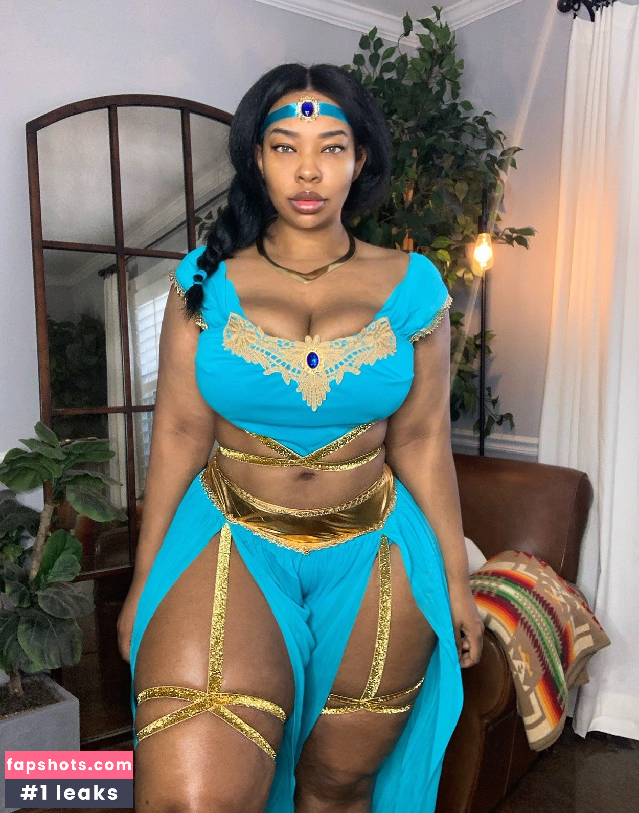 Rachel Storms gallery photo #23