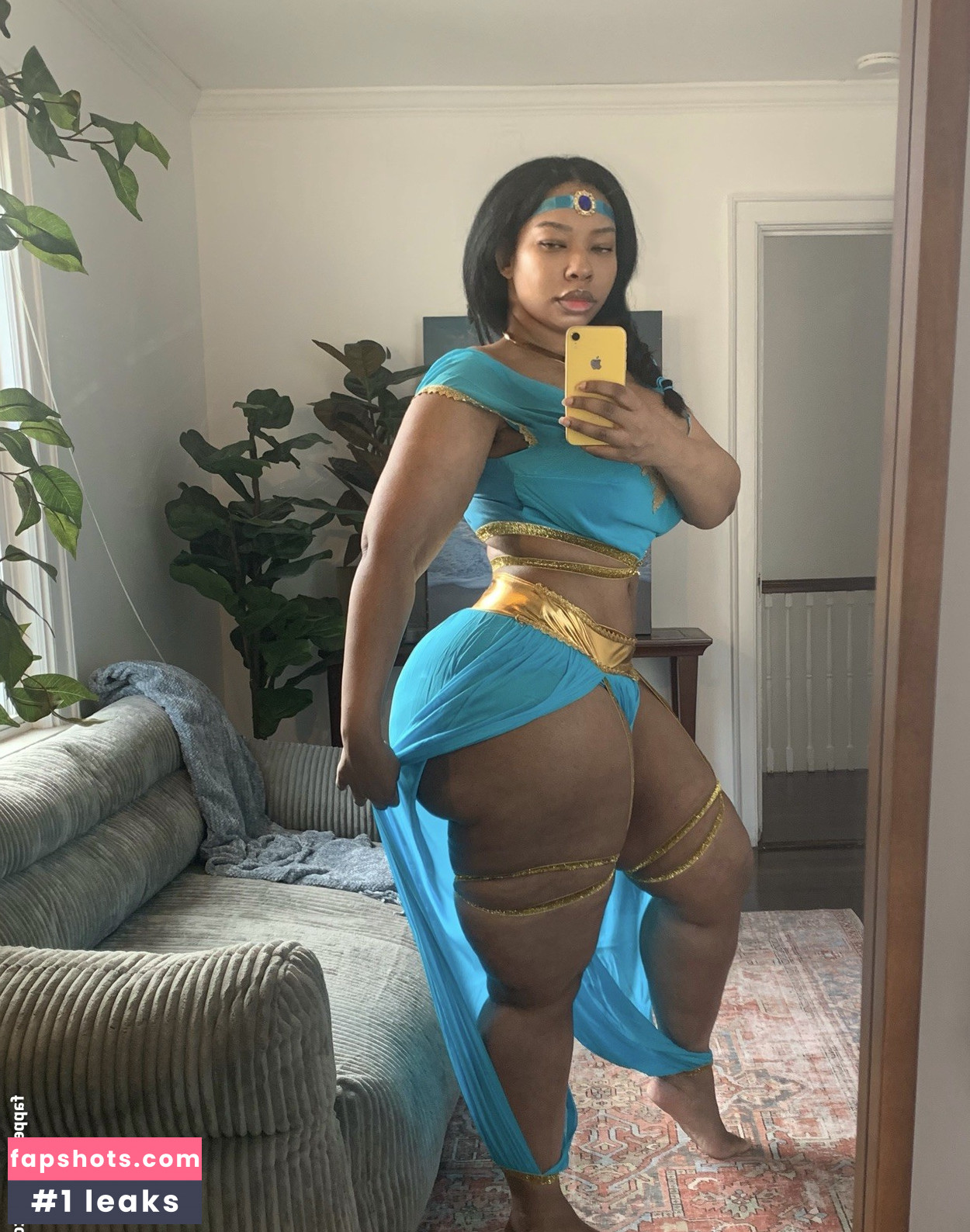 Rachel Storms gallery photo #24