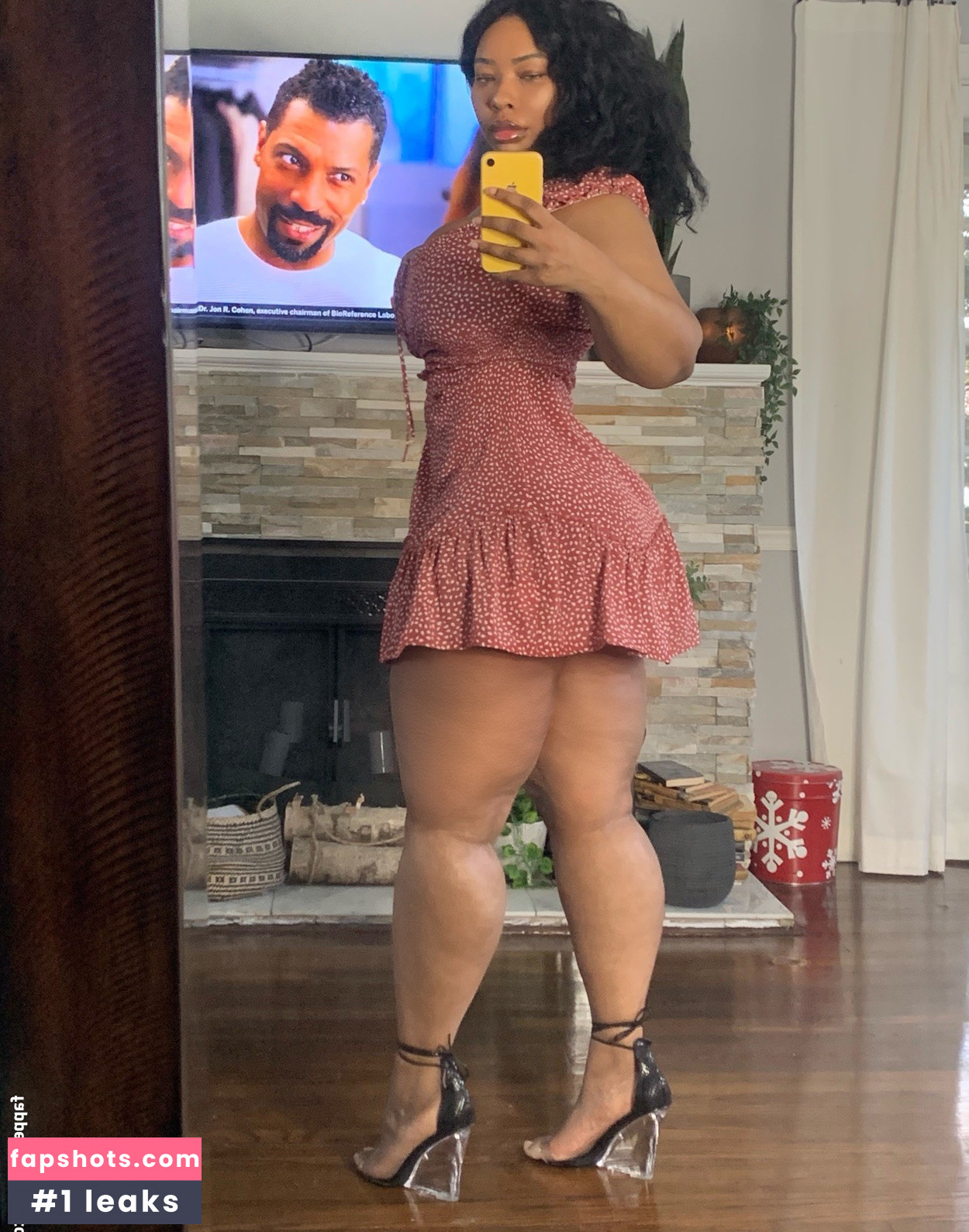 Rachel Storms gallery photo #28